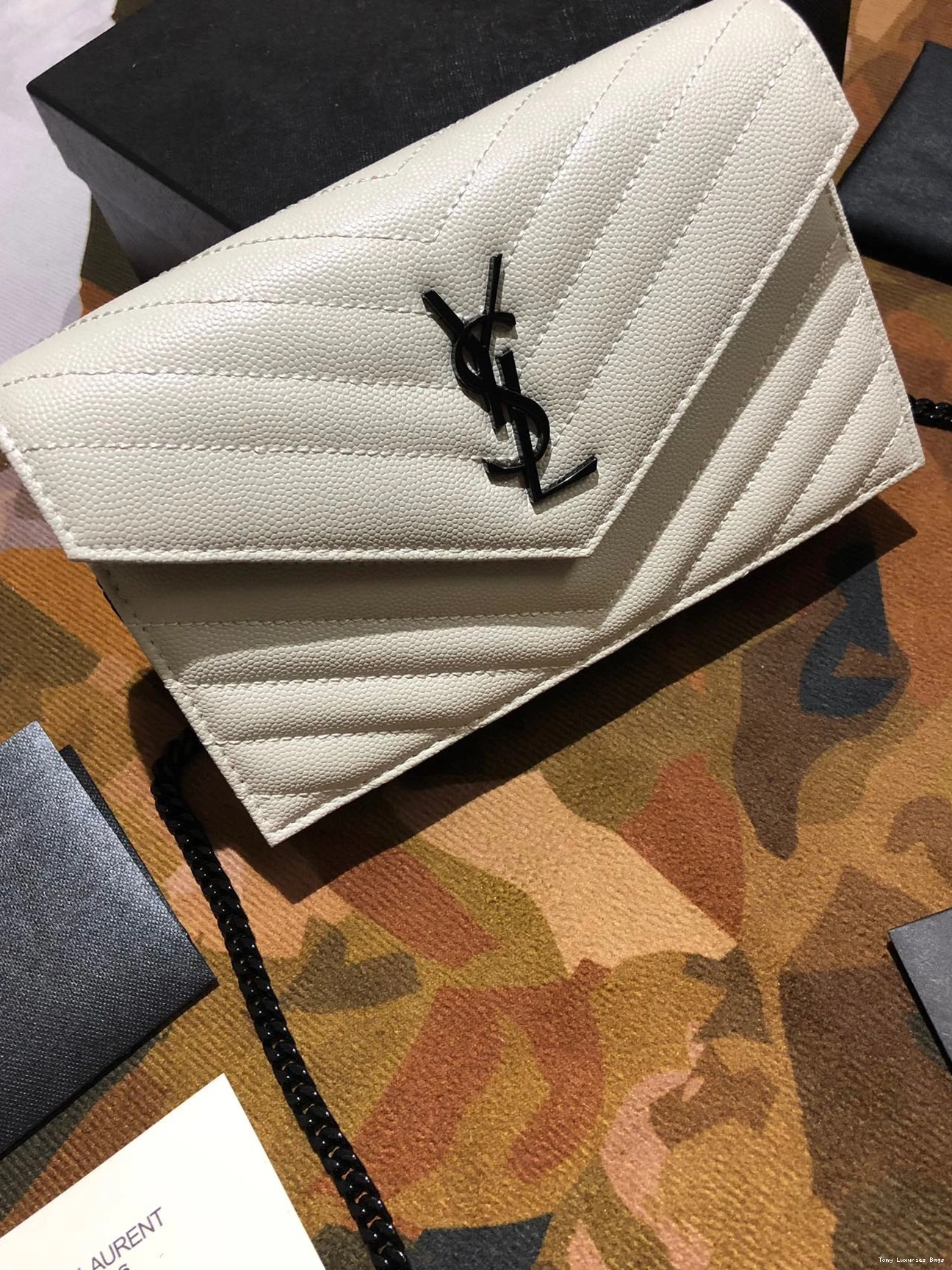 Tony Luxuries CASSANDRE CHAIN WALLET YSL MATELASSÉ 0730